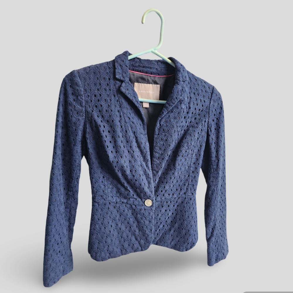 Elegant Blue Lace Women's Jacket